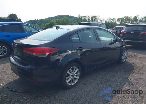 2017 Kia Forte Lx из США, поврежденный, VIN 3KPFL4A76HE009647